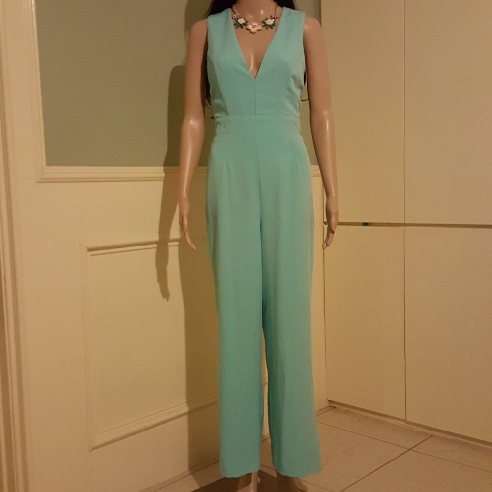Gorgeous Jumpsuit!!!💕💕💕